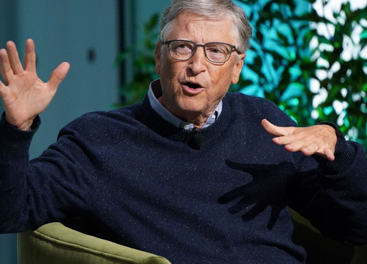 Bill Gates Soroti Risiko AI Tanpa Sistem Pengamanan - KabarTeknologi.com